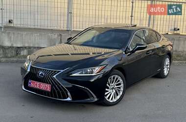 Седан Lexus ES 2019 в Дніпрі