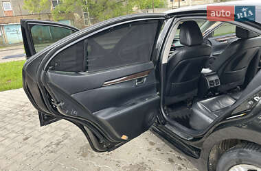 Седан Lexus ES 2013 в 