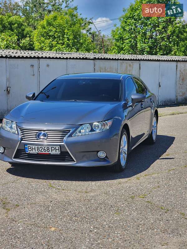 Седан Lexus ES 2013 в Одессе