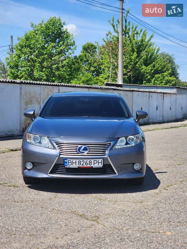 Седан Lexus ES 2013 в Одессе