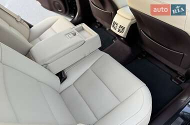 Седан Lexus ES 2016 в 