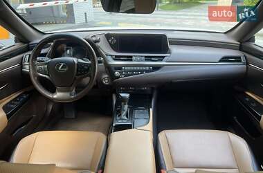 Седан Lexus ES 2020 в 