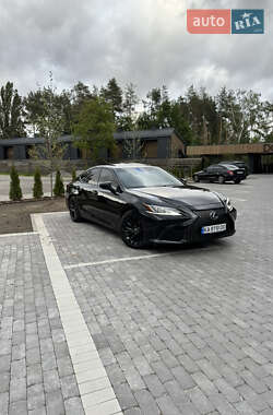 Седан Lexus ES 2018 в 