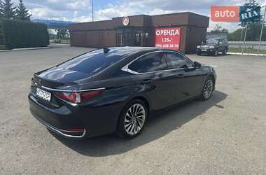 Седан Lexus ES 2022 в 