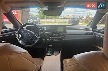Седан Lexus ES 2022 в 