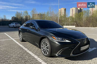 Седан Lexus ES 2020 в Києві