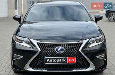 Седан Lexus ES 2012 в 