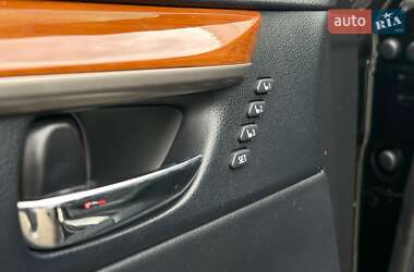 Седан Lexus ES 2012 в 