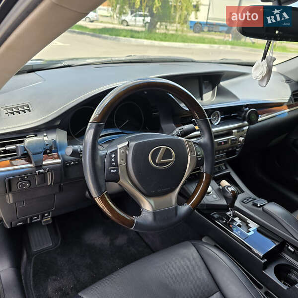 Седан Lexus ES 2014 в Виннице фото 2 Седан Lexus ES 2014 в Виннице