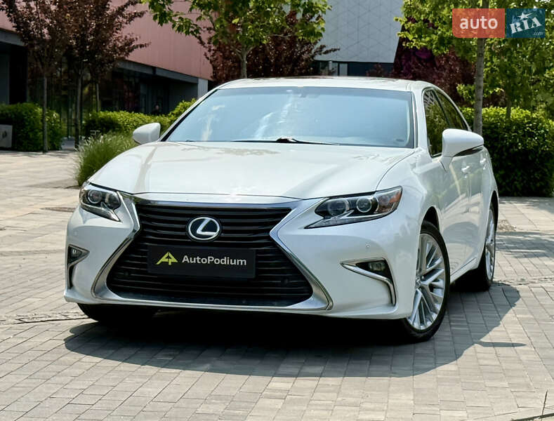 Lexus ES 2015