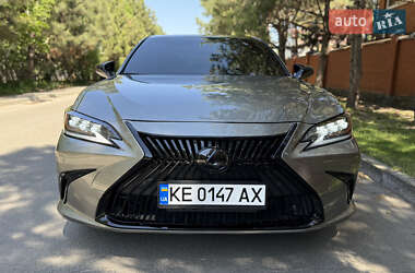 Седан Lexus ES 2021 в Дніпрі