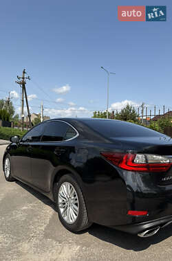 Седан Lexus ES 2017 в 