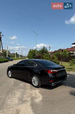 Седан Lexus ES 2017 в 
