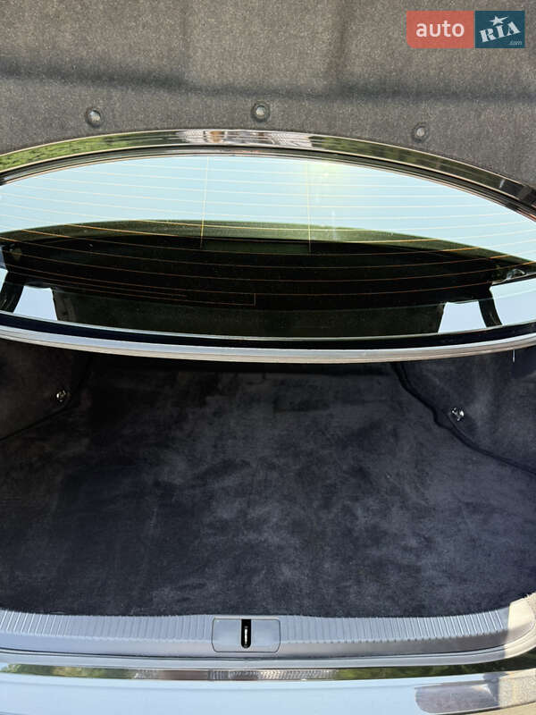 Седан Lexus ES 2017 в Киеве