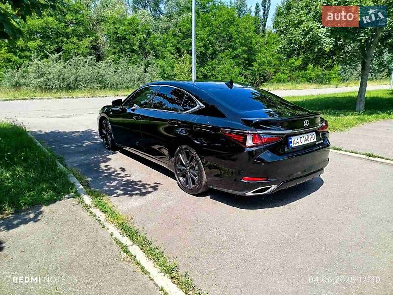 Седан Lexus ES 2022 в Києві