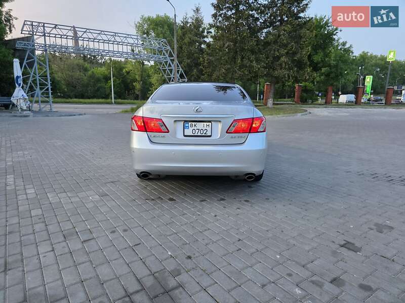 Седан Lexus ES 2007 в Ровно