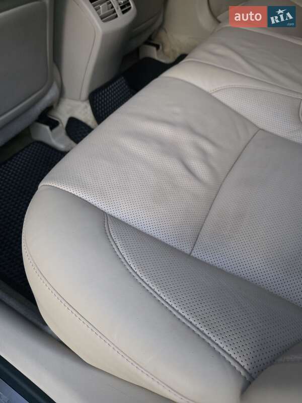 Седан Lexus ES 2007 в Ровно