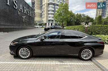 Седан Lexus ES 2023 в Киеве