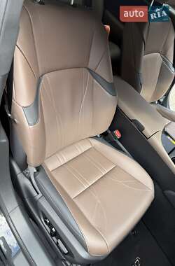 Седан Lexus ES 2023 в 