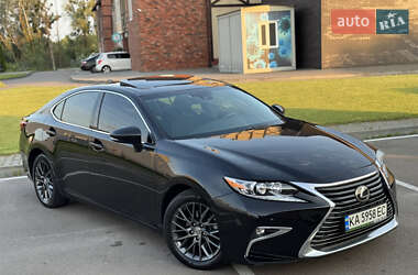 Седан Lexus ES 2018 в 