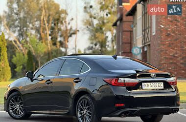 Седан Lexus ES 2018 в 
