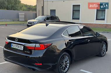 Седан Lexus ES 2018 в 