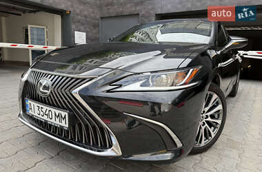 Седан Lexus ES 2021 в Киеве