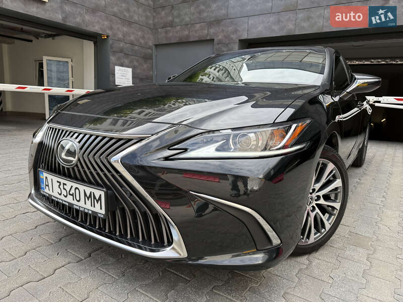 2021 Lexus ES, VIN JTHB11B1402035418:plate — zdjęcie 1 (autoria)