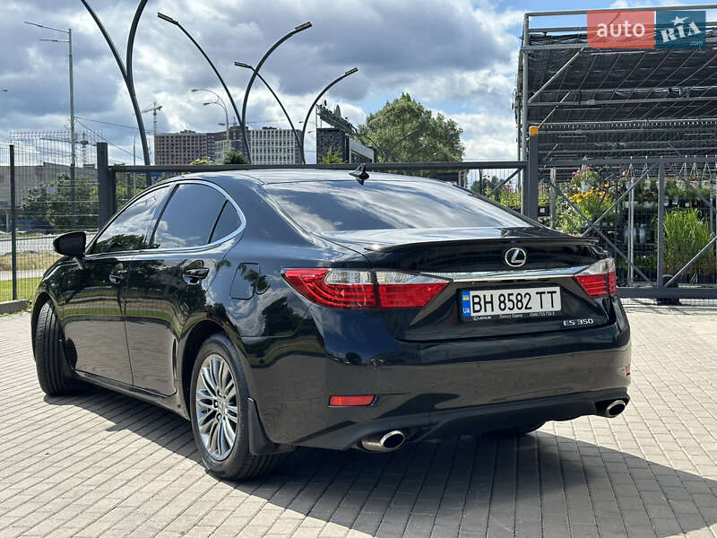 Седан Lexus ES 2012 в Одесі