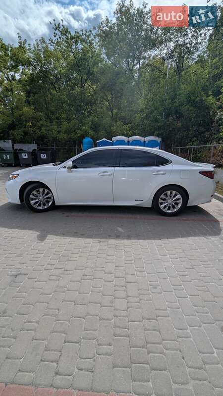 Седан Lexus ES 2014 в Харькове фото 3 Седан Lexus ES 2014 в Харькове