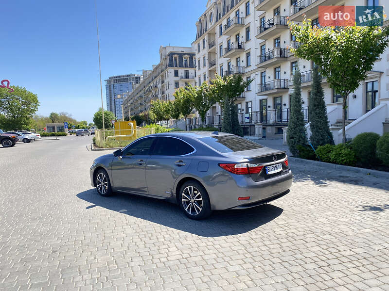 Lexus ES 2015