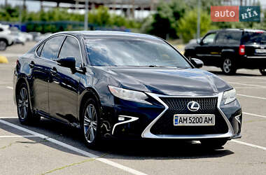 Седан Lexus ES 2014 в Києві