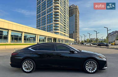 Седан Lexus ES 2020 в Дніпрі