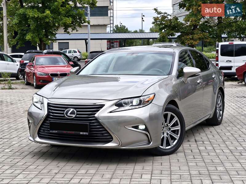 Lexus ES 2018