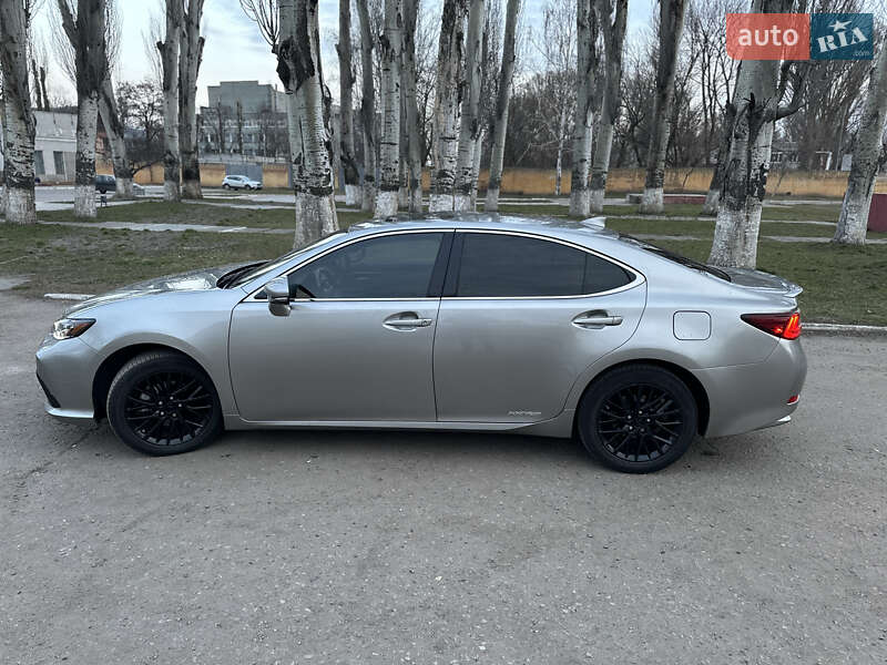 Седан Lexus ES 2015 в Дніпрі фото 17 Седан Lexus ES 2015 в Дніпрі
