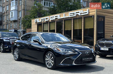 Седан Lexus ES 2021 в Киеве
