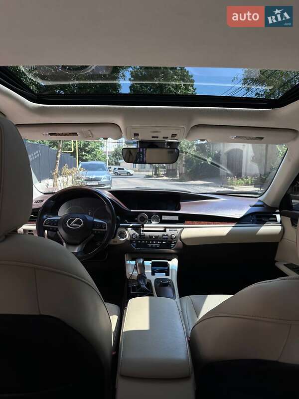 Седан Lexus ES 2017 в Одессе