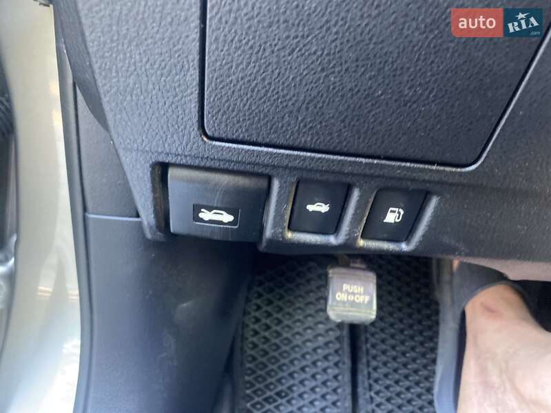 Седан Lexus ES 2015 в Одессе