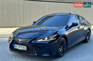 Седан Lexus ES 2018 в Кропивницькому