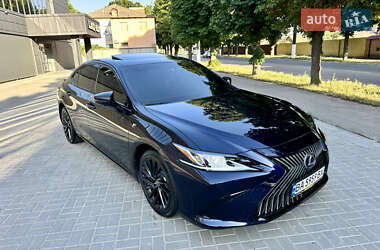 Седан Lexus ES 2018 в Кропивницком