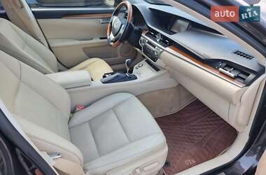 Седан Lexus ES 2013 в 