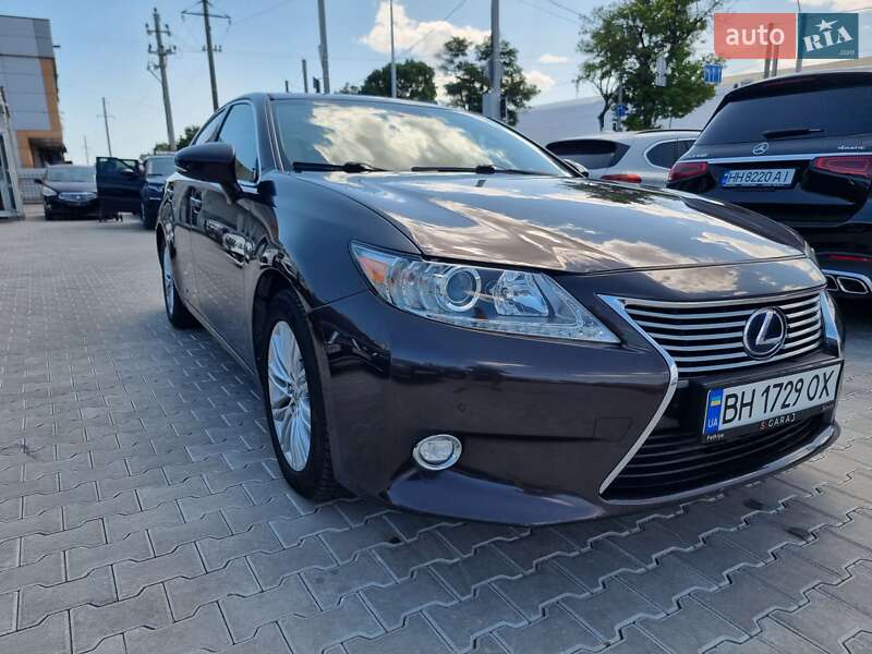 Седан Lexus ES 2013 в Одессе