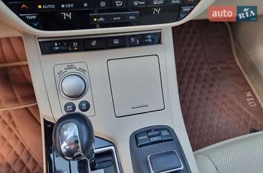 Седан Lexus ES 2013 в 