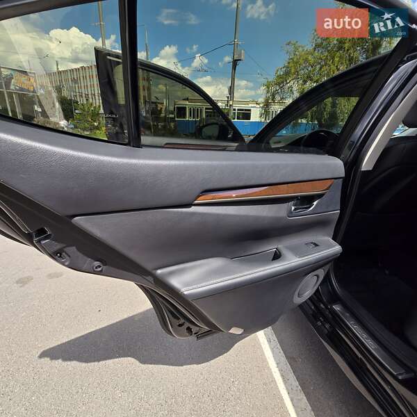 Седан Lexus ES 2014 в Виннице фото 9 Седан Lexus ES 2014 в Виннице