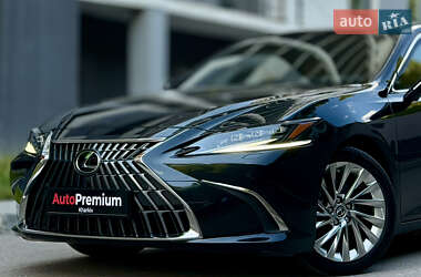 Седан Lexus ES 2022 в 