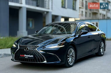 Седан Lexus ES 2022 в 