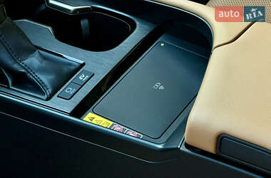 Седан Lexus ES 2022 в 
