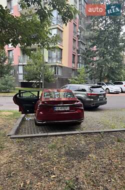 Седан Lexus ES 2022 в 