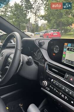 Седан Lexus ES 2022 в 