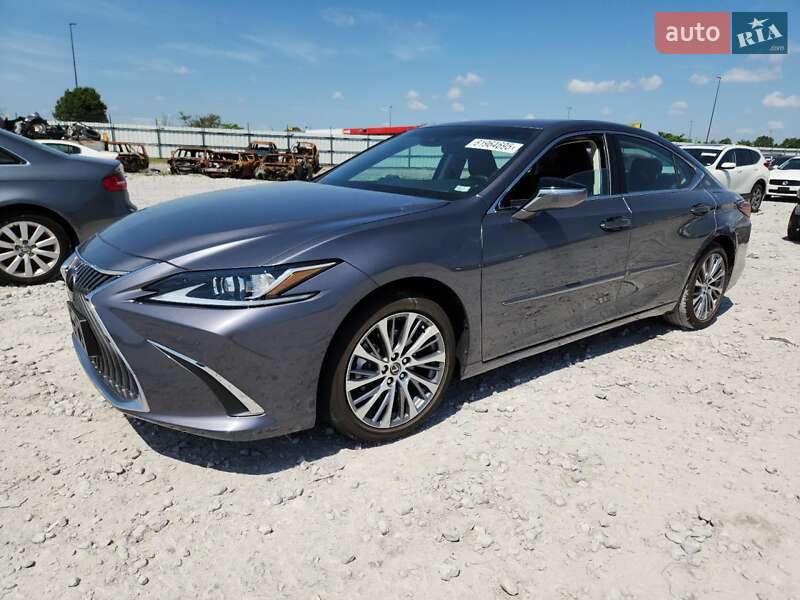 Lexus ES 2020